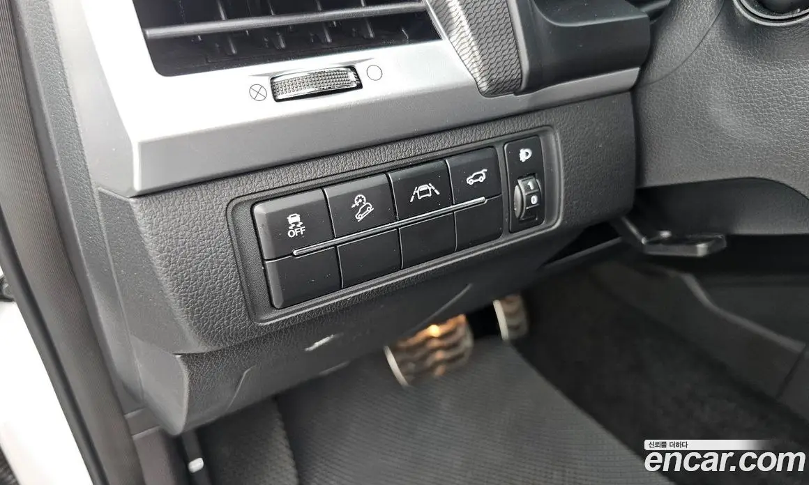 SsangYong Rexton 2022 2.2 автомат (гидро), фото 17 SsangYong Rexton 2022 2.2 автомат (гидро), фото 17