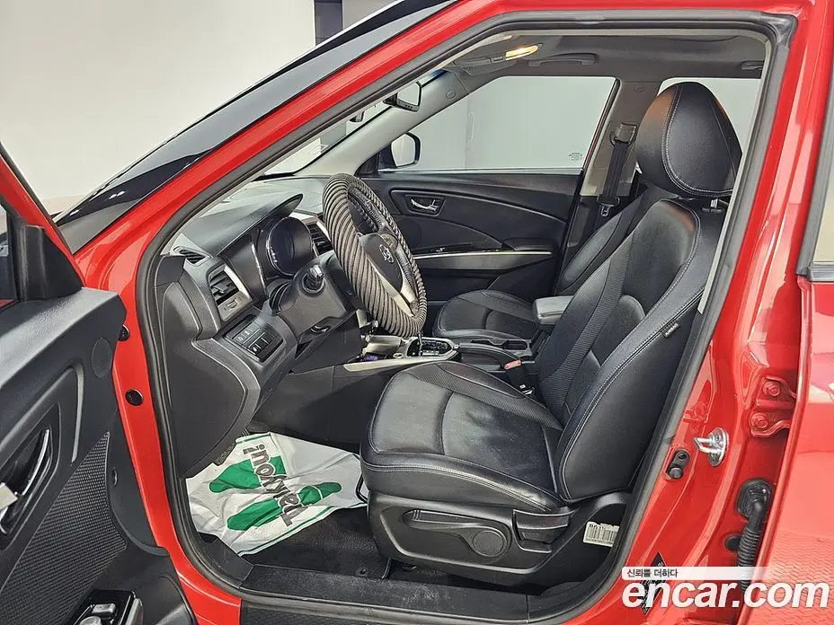 SsangYong TIBOLI 2015 1.6 автомат (гидро), фото 8 SsangYong TIBOLI 2015 1.6 автомат (гидро), фото 8