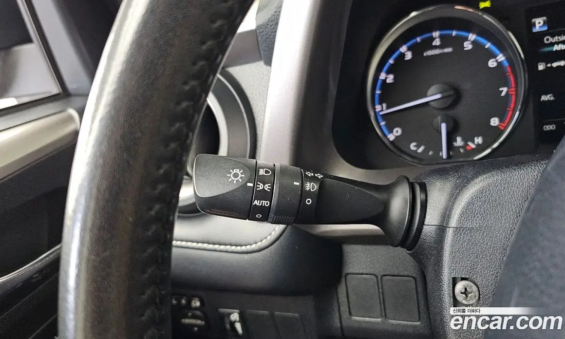 Toyota RAV4 2018 2.5 автомат (гидро), фото 19