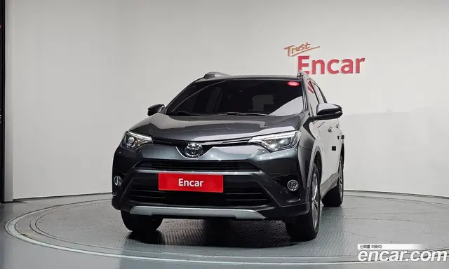 Toyota RAV4 2018 2.5 автомат (гидро), миниатюра 3