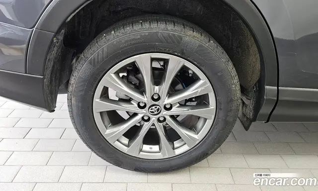 Toyota RAV4 2018 2.5 автомат (гидро), миниатюра 5