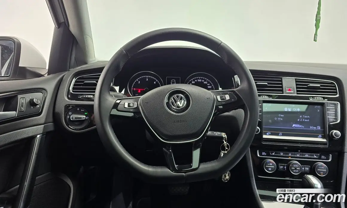Volkswagen Golf 2014 2.0 автомат (гидро), фото 13 Volkswagen Golf 2014 2.0 автомат (гидро), фото 13