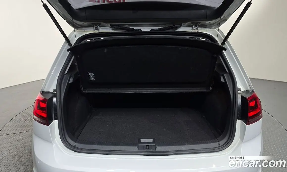 Volkswagen Golf 2014 2.0 автомат (гидро), фото 18 Volkswagen Golf 2014 2.0 автомат (гидро), фото 18