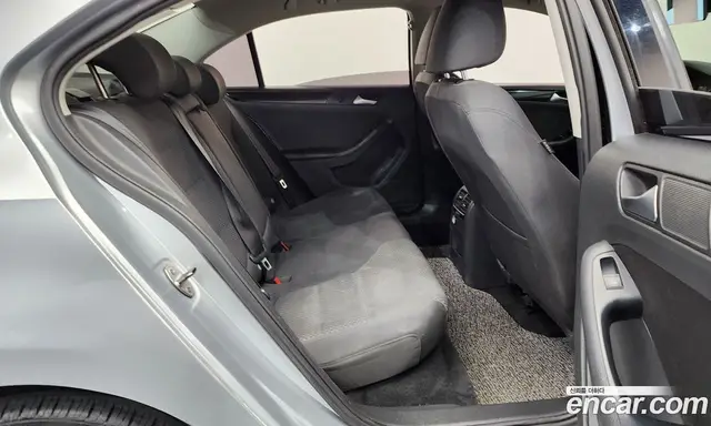 Volkswagen Jetta 2013 1.6 автомат (гидро), миниатюра 12