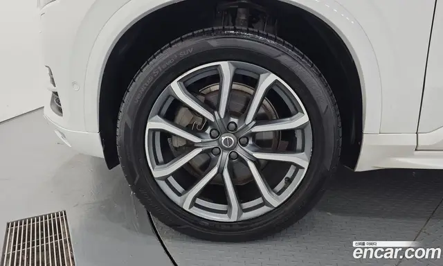 Volvo XC90 2018 2.0 автомат (гидро), миниатюра 5 Volvo XC90 2018 2.0 автомат (гидро), миниатюра 5