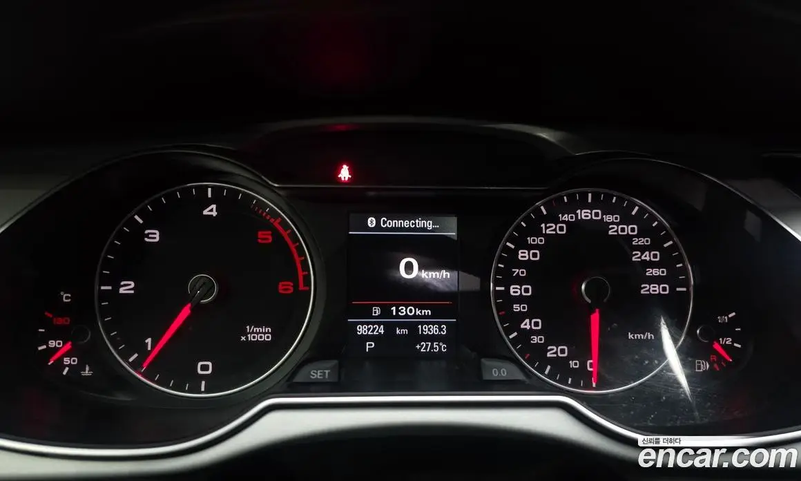 Audi A4 2015 2.0 автомат (гидро), фото 8