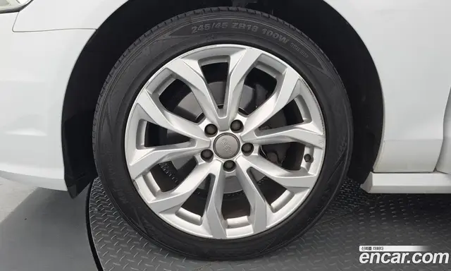 Audi A6 2015 2.0 автомат (гидро), миниатюра 5 Audi A6 2015 2.0 автомат (гидро), миниатюра 5