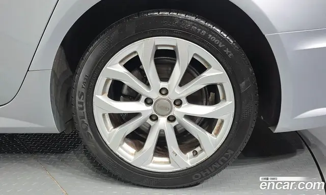 Audi A6 2018 2.0 автомат (гидро), миниатюра 5