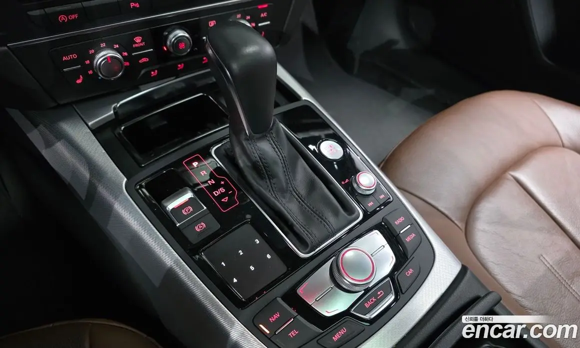 Audi A6 2018 2.0 автомат (гидро), фото 9