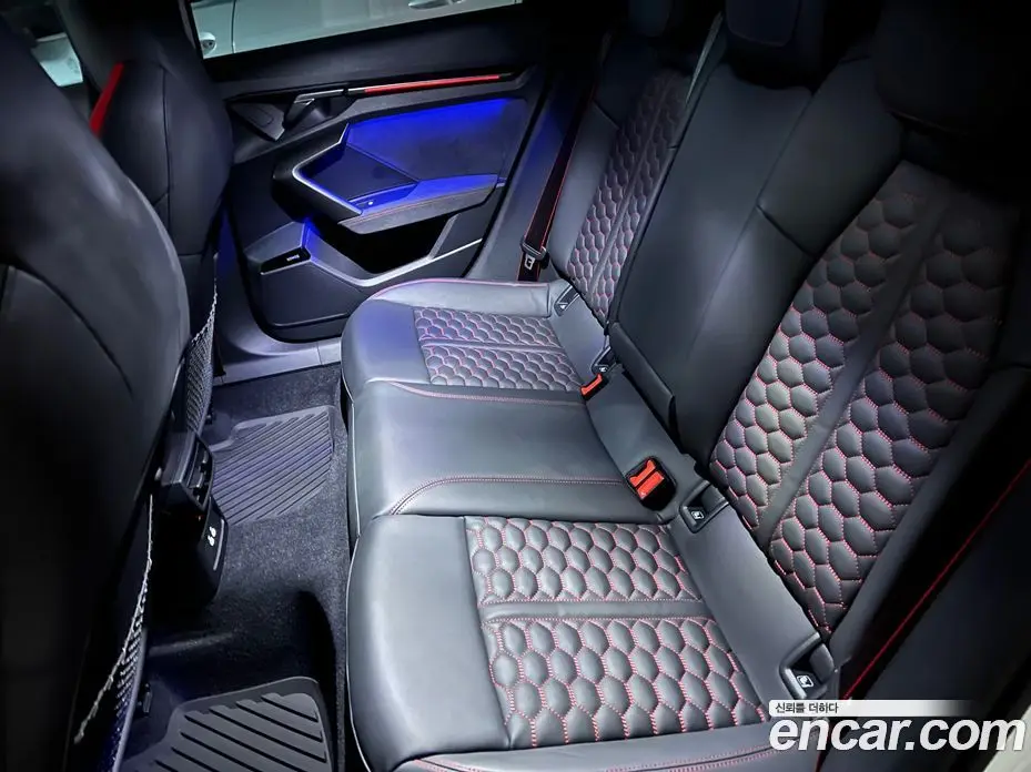 Audi RS3 2025 2.5 автомат (гидро), фото 13
