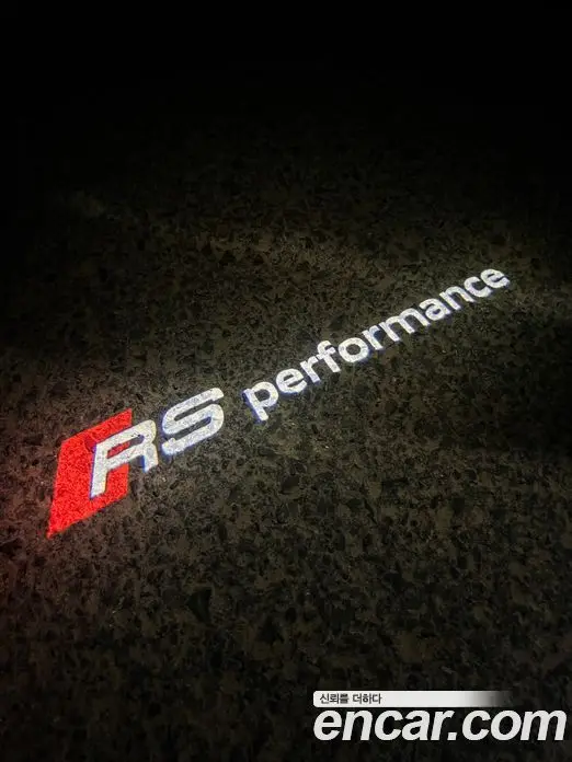 Audi RS3 2025 2.5 автомат (гидро), фото 15