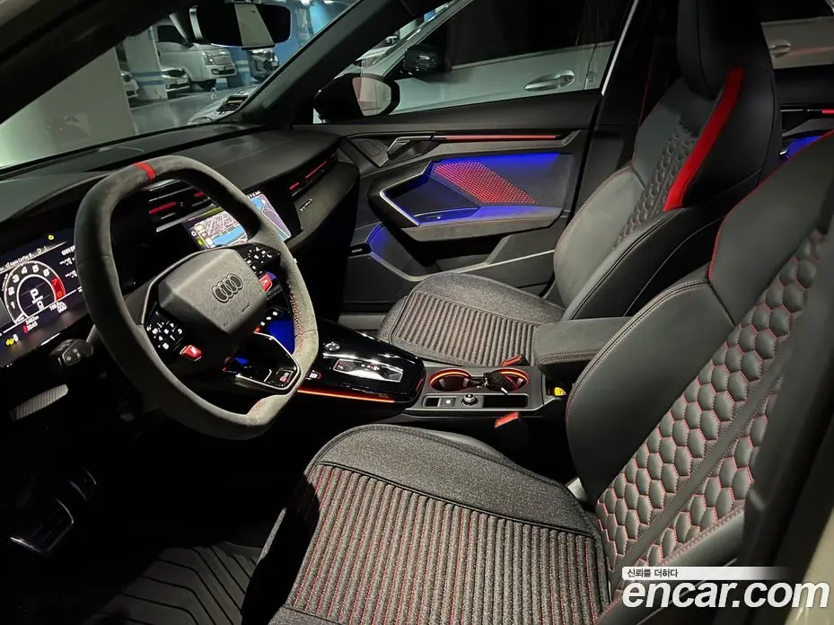 Audi RS3 2025 2.5 автомат (гидро), фото 8