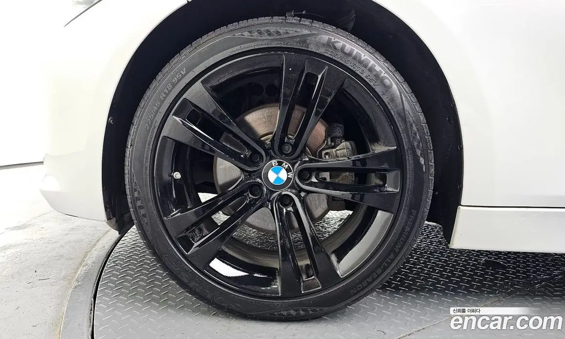 BMW 3 серия 2015 2.0 автомат (гидро), фото 5