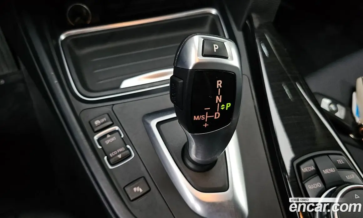 BMW 3 серия 2015 2.0 автомат (гидро), фото 9