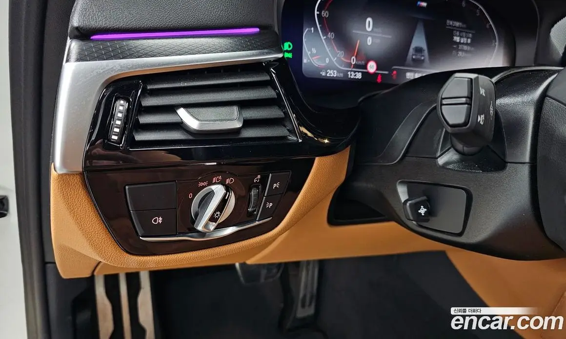 BMW 5 серия 2023 2.0 автомат (гидро), фото 16