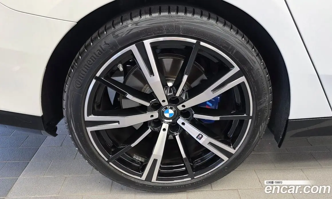 BMW 5 серия 2025 2.0 автомат (гидро), фото 5 BMW 5 серия 2025 2.0 автомат (гидро), фото 5
