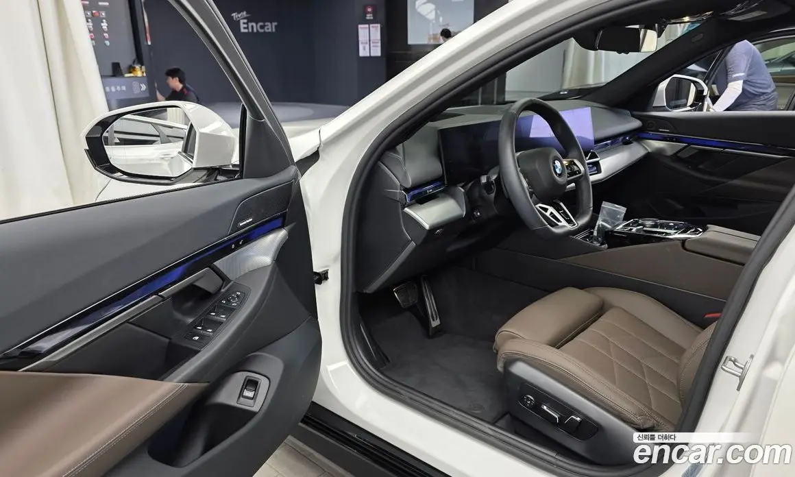 BMW 5 серия 2025 2.0 автомат (гидро), фото 10 BMW 5 серия 2025 2.0 автомат (гидро), фото 10