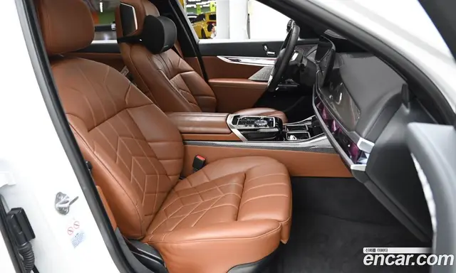 BMW i7 2024 0.3 автомат (гидро), миниатюра 10