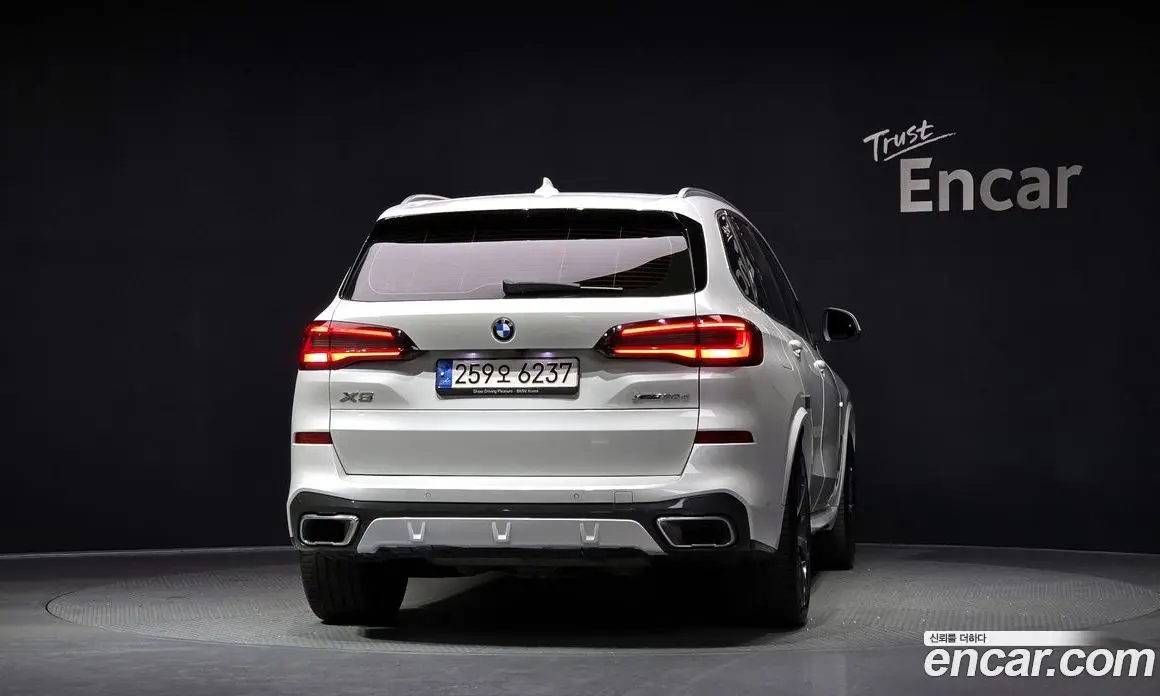 BMW X5 2023 3.0 автомат (гидро), фото 4