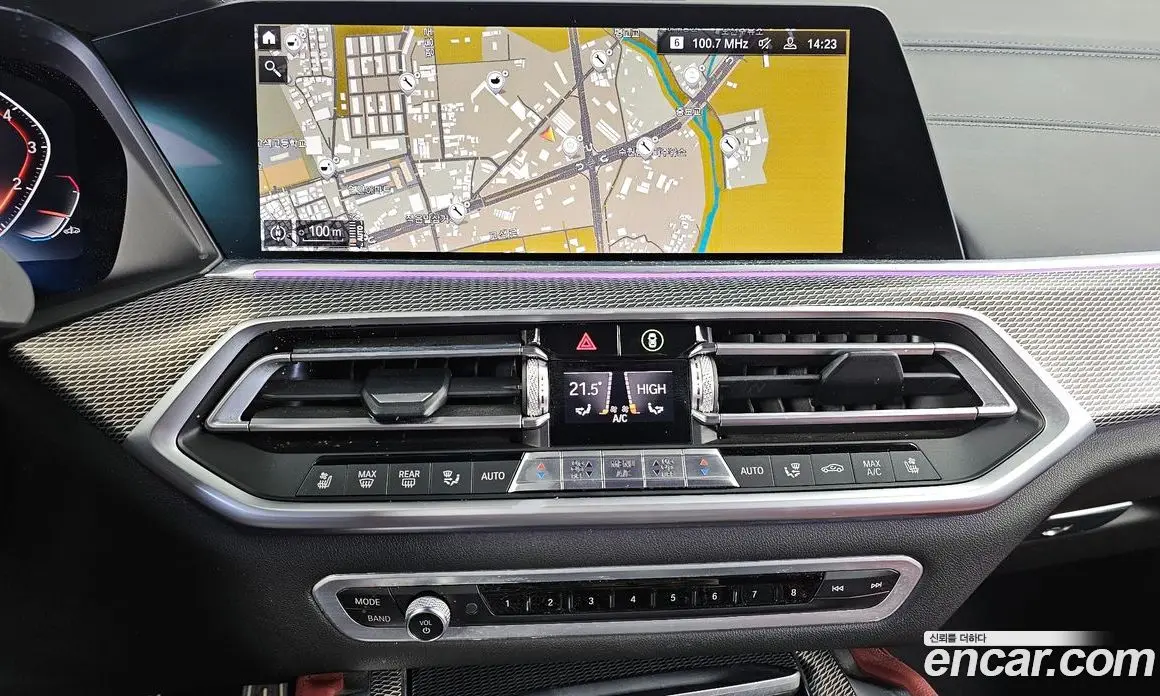 BMW X6 2021 3.0 автомат (гидро), фото 14