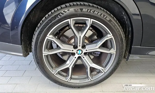 BMW X6 2021 3.0 автомат (гидро), миниатюра 5