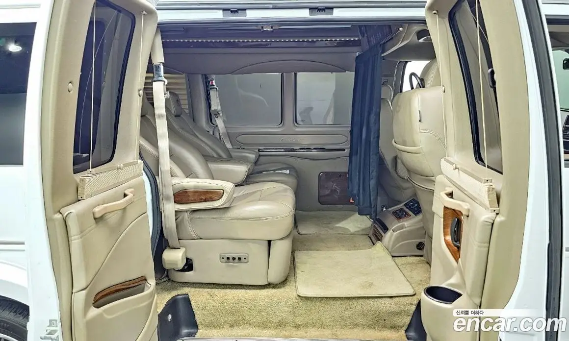 Chevrolet Express Van 2018 6.0 автомат (гидро), фото 11 Chevrolet Express Van 2018 6.0 автомат (гидро), фото 11