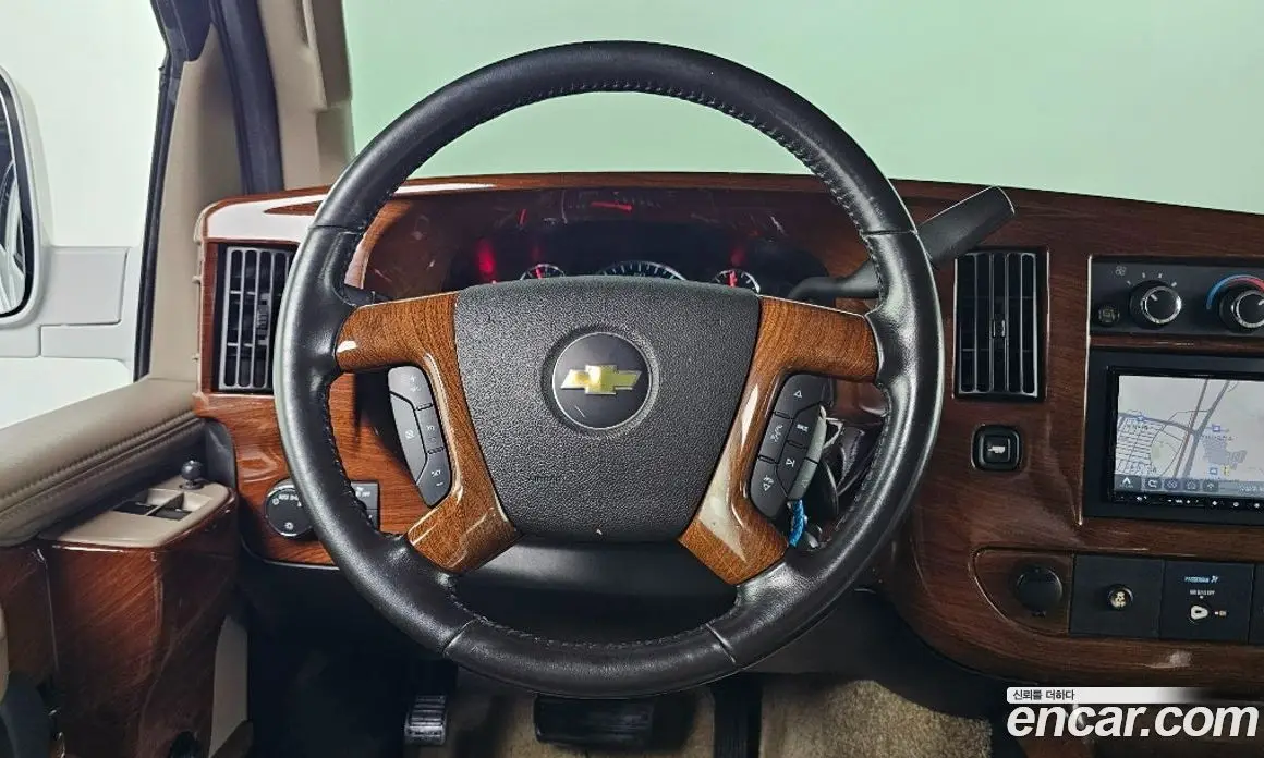 Chevrolet Express Van 2018 6.0 автомат (гидро), фото 15 Chevrolet Express Van 2018 6.0 автомат (гидро), фото 15