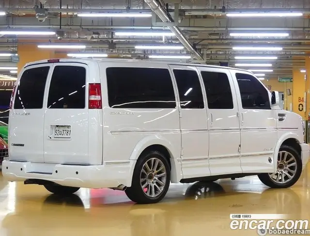 Chevrolet Express Van 2021 6.5 автомат (гидро), миниатюра 3