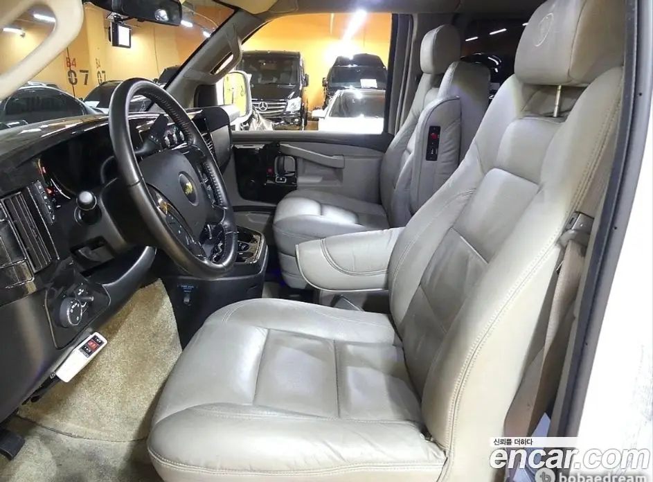 Chevrolet Express Van 2021 6.5 автомат (гидро), фото 8