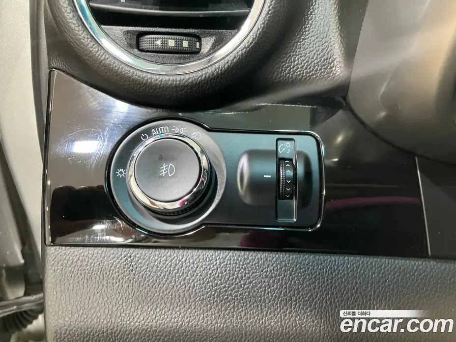 Chevrolet Orlando 2011 2.0 автомат (гидро), фото 16