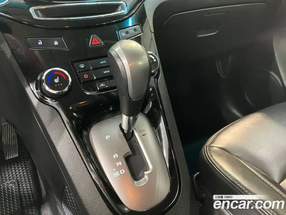 Chevrolet Orlando 2011 2.0 автомат (гидро), фото 9