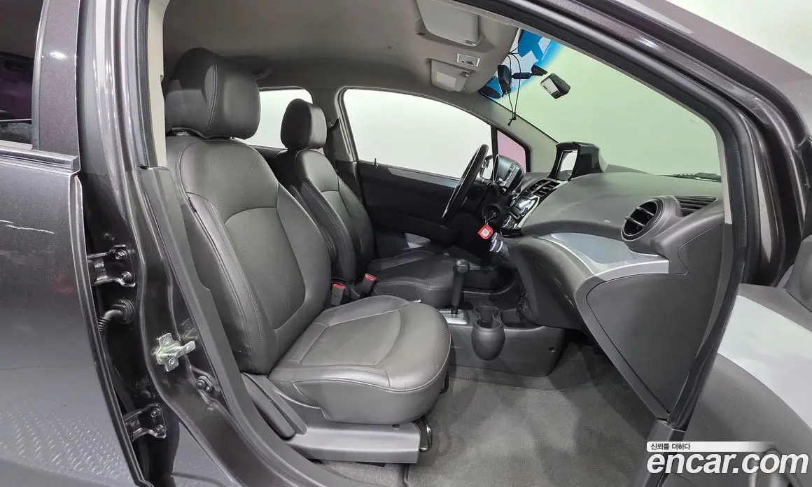 Chevrolet Spark 2013 1.0 автомат (гидро), фото 10 Chevrolet Spark 2013 1.0 автомат (гидро), фото 10