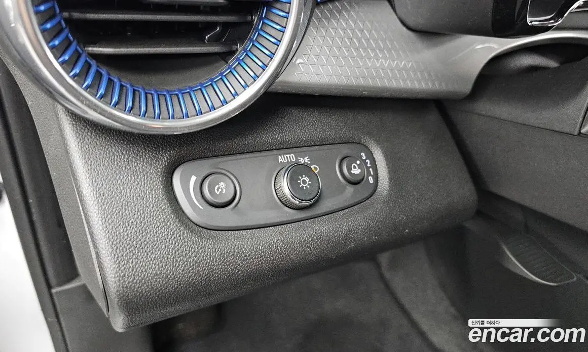 Chevrolet Trax 2023 1.2 автомат (гидро), фото 18