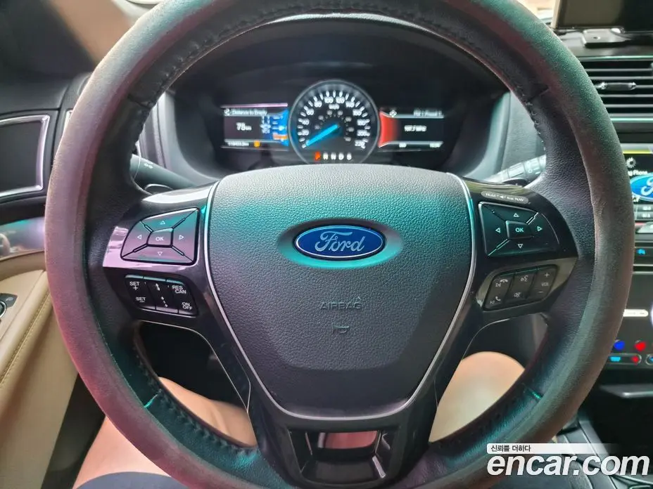 Ford Explorer 2016 2.3 автомат (гидро), фото 12
