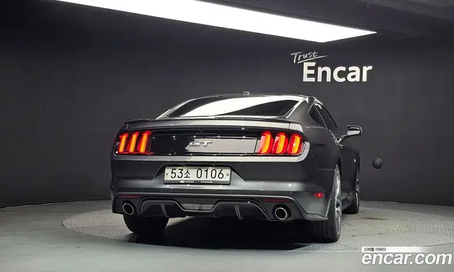 Ford Mustang 2016 5.0 автомат (гидро), миниатюра 4