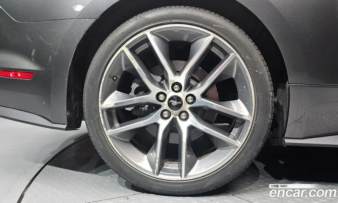 Ford Mustang 2016 5.0 автомат (гидро), фото 5