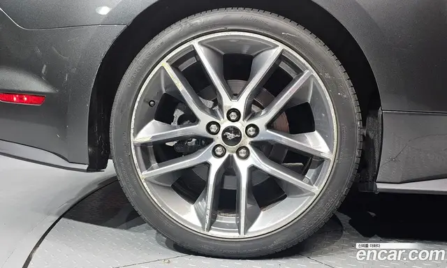 Ford Mustang 2016 5.0 автомат (гидро), миниатюра 5