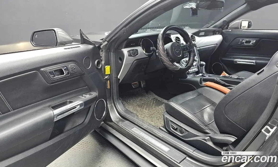 Ford Mustang 2016 5.0 автомат (гидро), фото 10