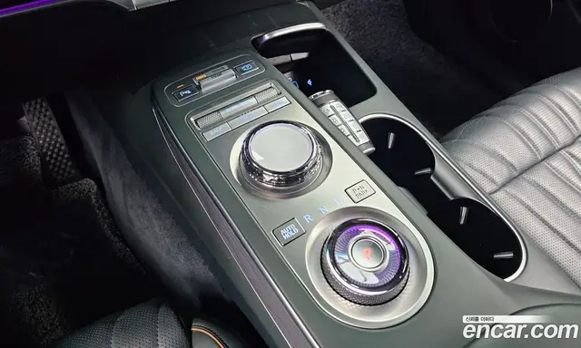 Genesis GV70 2021 2.2 автомат (гидро), миниатюра 9