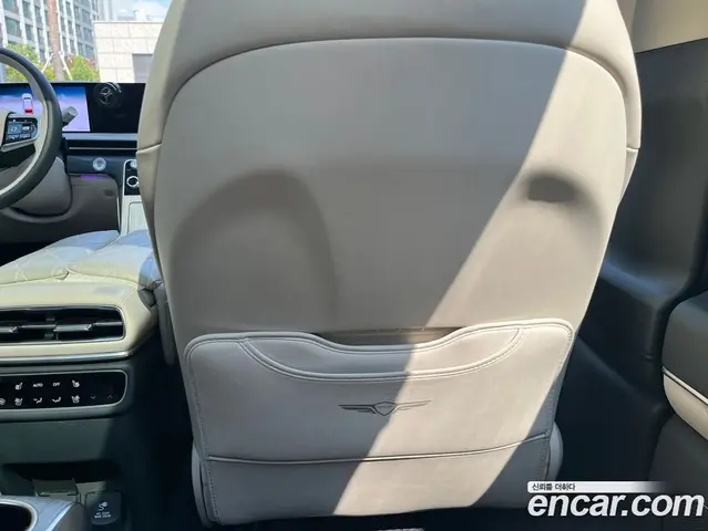 Genesis GV80 2024 2.5 автомат (гидро), миниатюра 12