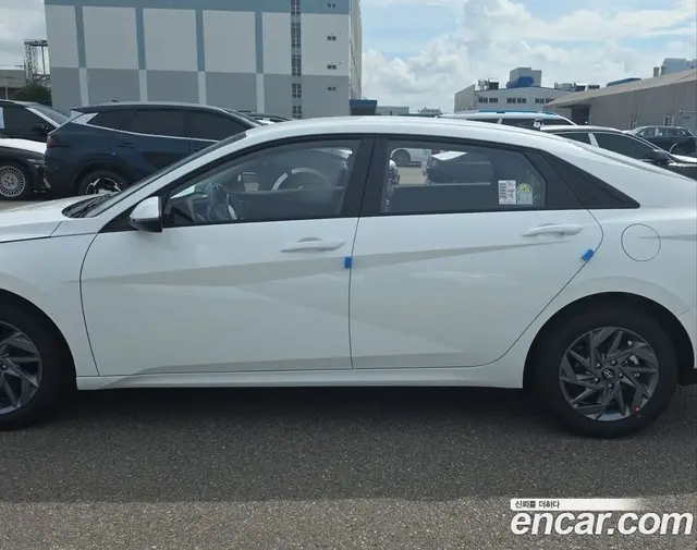Hyundai Avante 2026 1.6 автомат (гидро), миниатюра 5