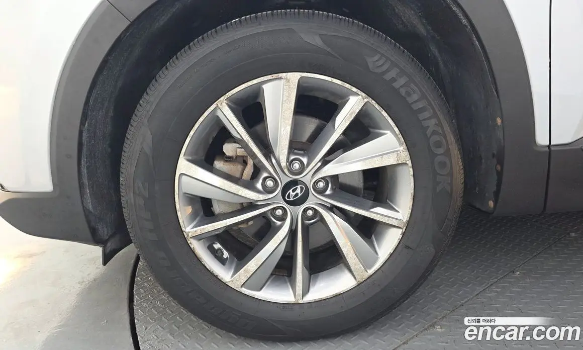 Hyundai Santa Fe 2018 2.0 автомат (гидро), фото 5 Hyundai Santa Fe 2018 2.0 автомат (гидро), фото 5