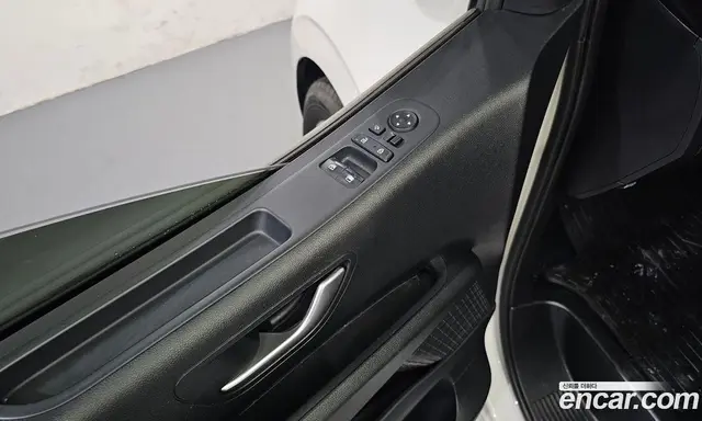 Hyundai Staria 2024 2.2 автомат (гидро), миниатюра 12