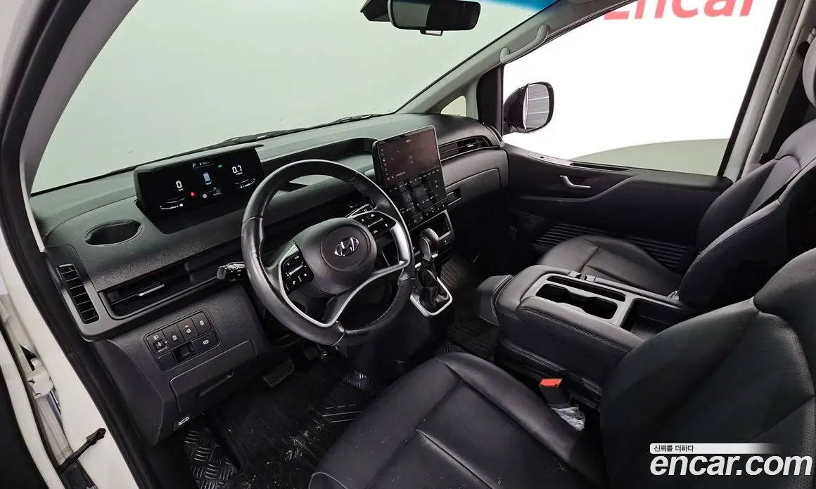 Hyundai Staria 2024 2.2 автомат (гидро), фото 7
