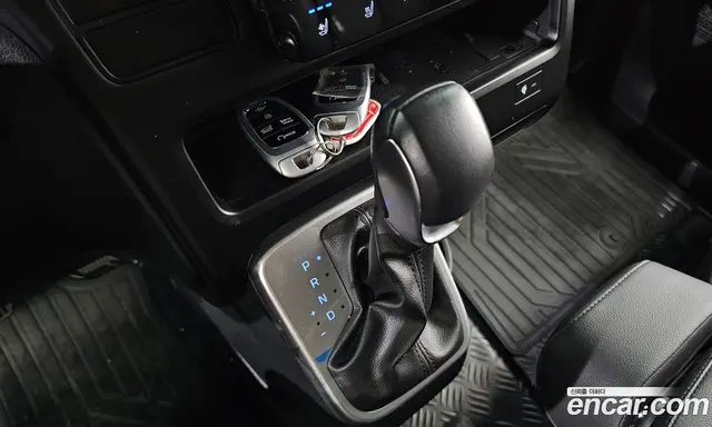 Hyundai Staria 2024 2.2 автомат (гидро), миниатюра 9