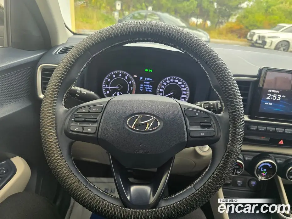 Hyundai Venue 2021 1.6 автомат (гидро), фото 12