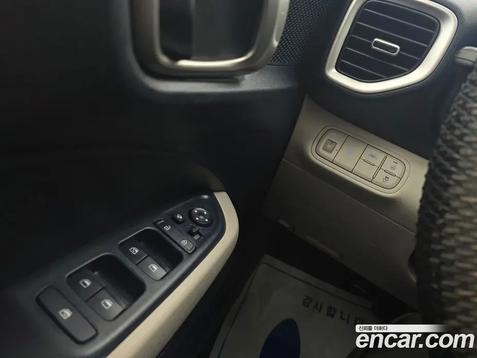 Hyundai Venue 2021 1.6 автомат (гидро), фото 14