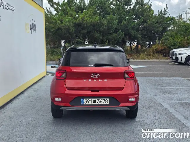 Hyundai Venue 2021 1.6 автомат (гидро), миниатюра 4