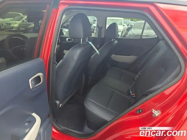 Hyundai Venue 2021 1.6 автомат (гидро), миниатюра 8