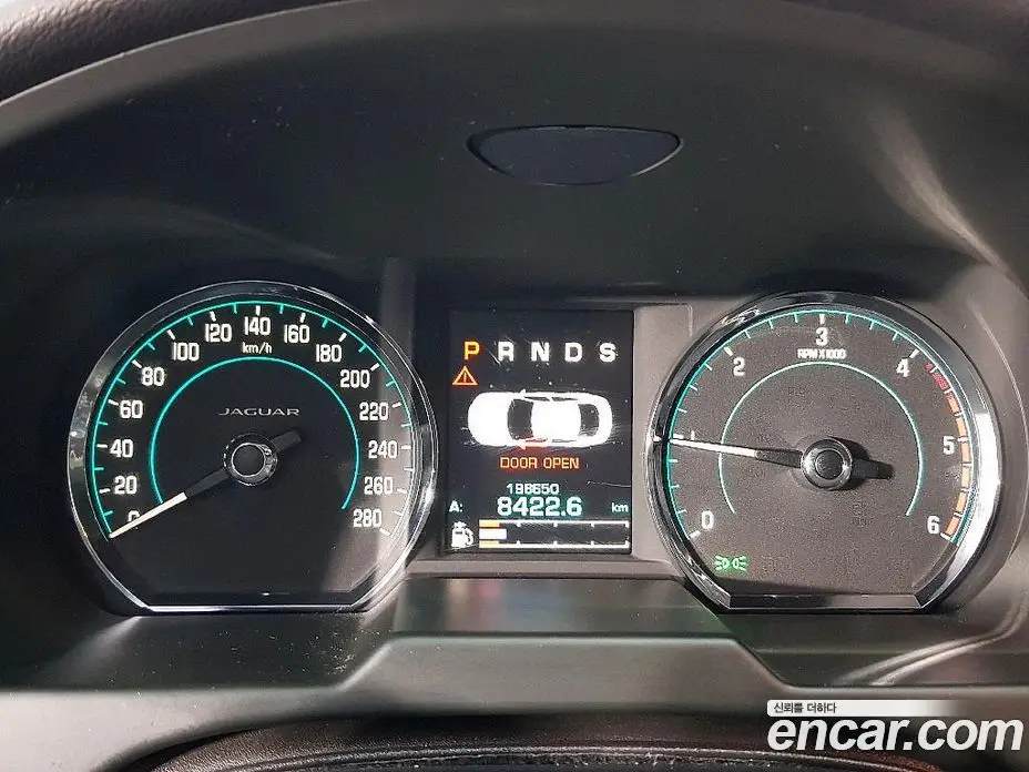 Jaguar XF 2014 2.2 автомат (гидро), фото 7